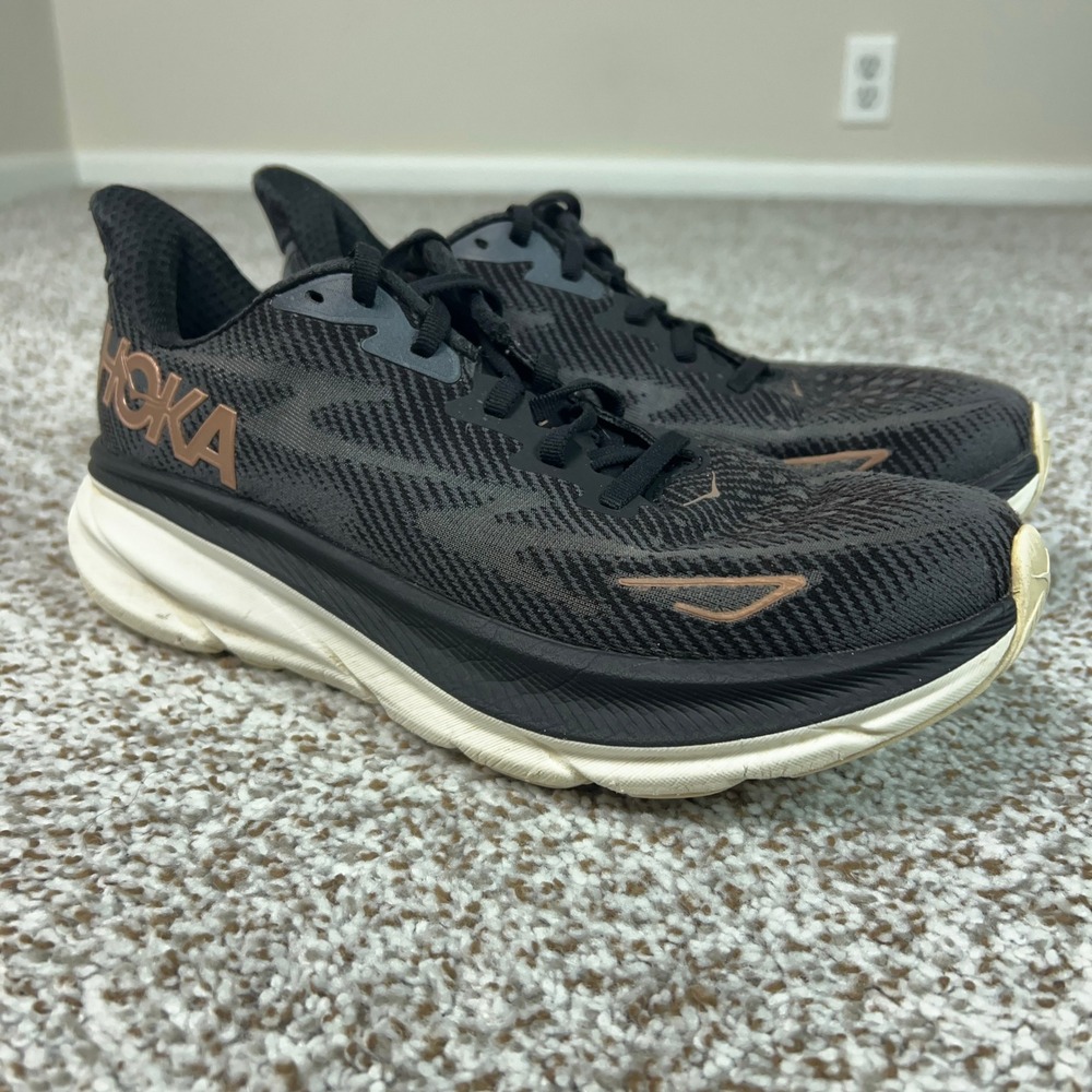 Hoka Shoes Womens 8.5 B Black Rose Gold Running Clifton 9 Workout Gym Training